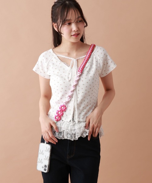 tiny tiny（ティニーティニー）の「フラワーパラコードショルダーストラップ[tiny tiny(ティニーティニー)]（スマホグッズ・レディース・ブラック/ライトブルー/ピンク・0）」の6枚目の写真