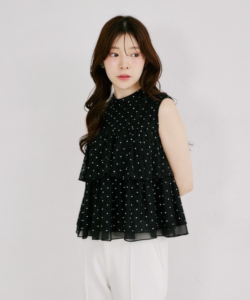 tocco closet(トッコ クローゼット)の「後ろリボン付きフラワーレース×ハートドットボリュームフリルブラウス(シャツ/ブラウス・レディース・ホワイト/ブラック・M)」の18枚目の写真