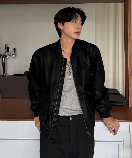 LEFTSEOUL（レフトソウル）の「[男女共用] シンセティックレザー フライトジャケット [ブラック]（ライダースジャケット・レディース・その他・LARGE/X-LARGE/MEDIUM）」の2枚目の写真