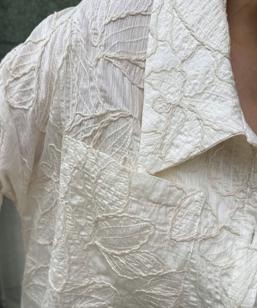 WILLFULLY(ウィルフリー)の「thread embroidery relax SH(シャツ/ブラウス・レディース・ブラック/ベージュ/アイボリー・FREE)」の9枚目の写真