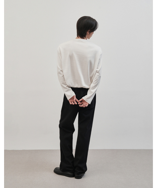WORK ON BODY OFF（ワークオンボディオフ）の「レスティッド セミオーバーサイズ ラウンドネック ニット [ホワイト]（ニット/セーター・レディース・ホワイト・LARGE/X-LARGE/XX-LARGE/MEDIUM）」の5枚目の写真