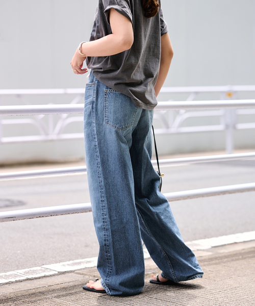 FRAMeWORK(フレームワーク)の「BIG JOHN×BETTER THAN GOOD SLEEK WIDE LEG デニム(デニムパンツ・レディース・ブルー・MEDIUM/SMALL)」の16枚目の写真