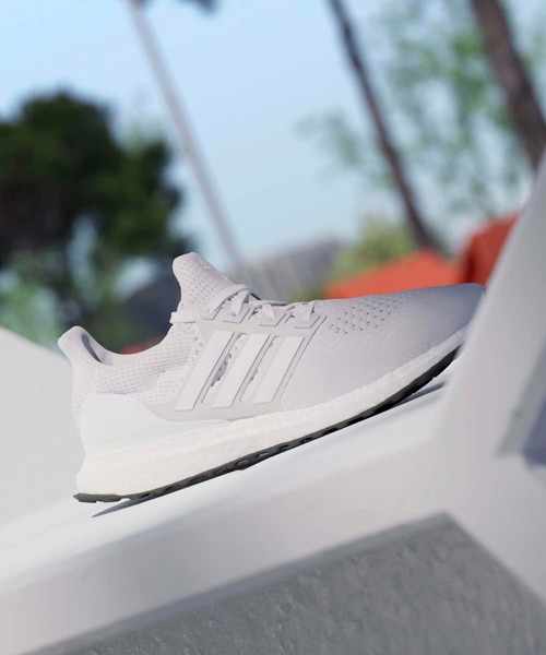 adidas(アディダス)の「ウルトラブースト 1.0 / Ultraboost 1.0 / アディダス adidas(スニーカー・メンズ・ホワイト・24.5cm/25.0cm/25.5cm/26.0cm/26.5cm/27.0cm/27.5cm/28.0cm/28.5cm/29.0cm)」の11枚目の写真