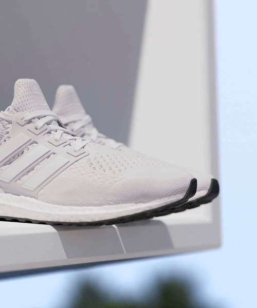 adidas(アディダス)の「ウルトラブースト 1.0 / Ultraboost 1.0 / アディダス adidas(スニーカー・メンズ・ホワイト・24.5cm/25.0cm/25.5cm/26.0cm/26.5cm/27.0cm/27.5cm/28.0cm/28.5cm/29.0cm)」の18枚目の写真
