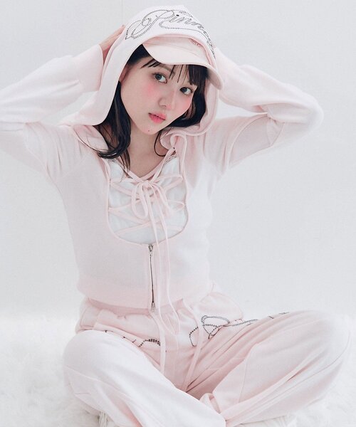 OLIVE des OLIVE(オリーブデオリーブ)の「レースアップレイヤード風パーカー(Tシャツ/カットソー・レディース・ベージュ/トップグレー/ピンク/ブラック・FREE)」の1枚目の写真