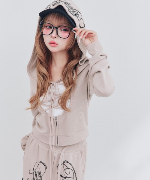 OLIVE des OLIVE(オリーブデオリーブ)の「レースアップレイヤード風パーカー(Tシャツ/カットソー・レディース・ベージュ/トップグレー/ピンク/ブラック・FREE)」の4枚目の写真