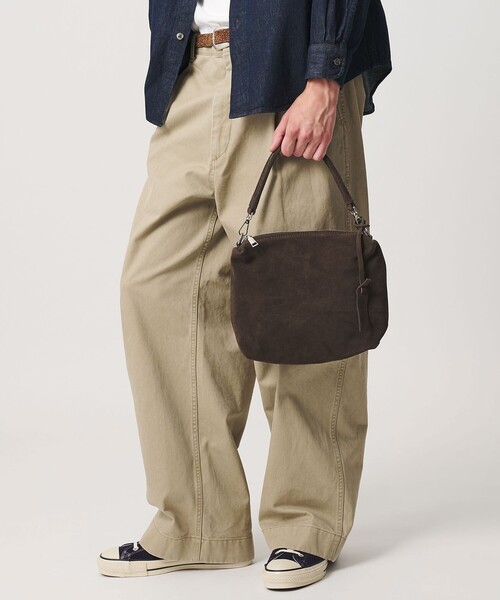 BEAUTY&YOUTH UNITED ARROWS（ビューティーアンドユースユナイテッドアローズ）の「＜LA UNIQA＞スクエア スエード バッグ（ショルダーバッグ・メンズ・ダークブラウン・FREE）」の10枚目の写真