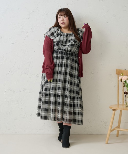 Louiosy(ルオシー)の「【Louiosy】【大きいサイズ】ラッフル襟ティアードワンピース(ワンピース・レディース・ブラック系その他/ブラウン系その他・3L/LL/4L)」の17枚目の写真