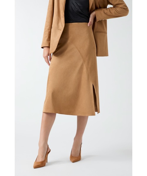 Guess（ゲス）の「JENNIE Suede Midi Skirt スカート（スカート・レディース・ベージュ・MEDIUM/SMALL）」の2枚目の写真