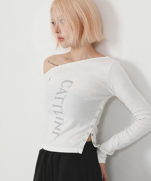 CATTLINE(カトリン)の「ワンショルダーロゴスナップTシャツ アイボリー(Tシャツ/カットソー・レディース・アイボリー・FREE)」の1枚目の写真