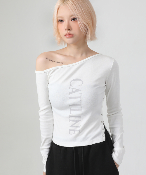 CATTLINE(カトリン)の「ワンショルダーロゴスナップTシャツ アイボリー(Tシャツ/カットソー・レディース・アイボリー・FREE)」の3枚目の写真