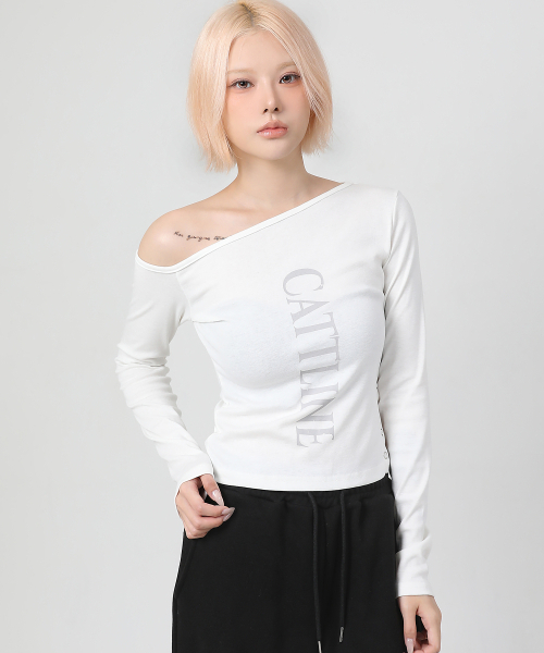 CATTLINE(カトリン)の「ワンショルダーロゴスナップTシャツ アイボリー(Tシャツ/カットソー・レディース・アイボリー・FREE)」の6枚目の写真