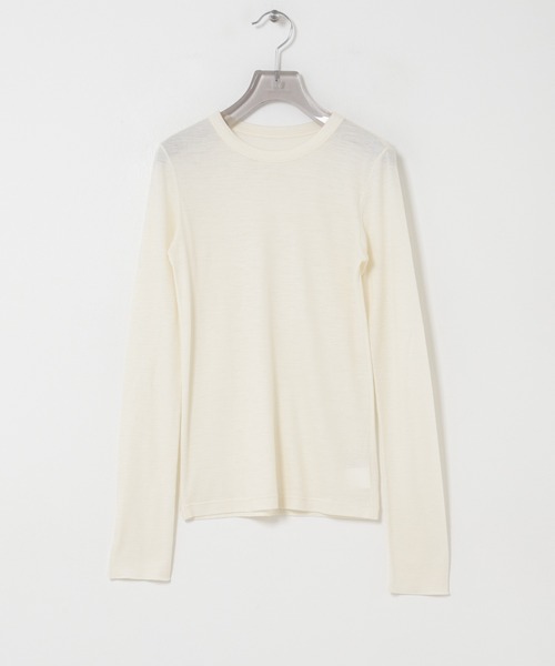 URBAN RESEARCH(アーバンリサーチ)の「W100クルーネックカットソー(Tシャツ/カットソー・レディース・オフホワイト/レッド/グレー・FREE)」の2枚目の写真