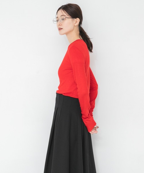URBAN RESEARCH(アーバンリサーチ)の「W100クルーネックカットソー(Tシャツ/カットソー・レディース・オフホワイト/レッド/グレー・FREE)」の9枚目の写真