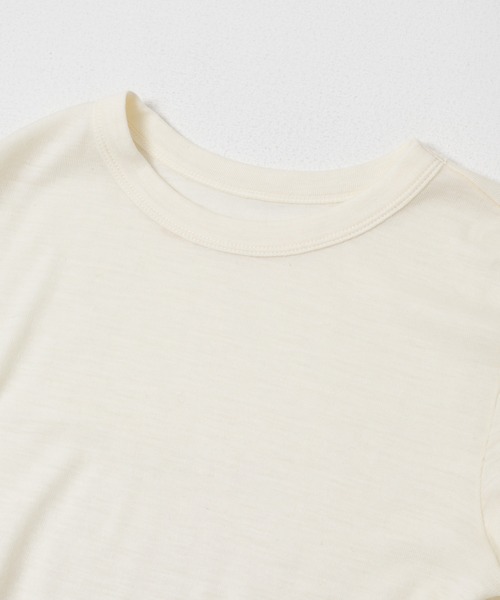 URBAN RESEARCH(アーバンリサーチ)の「W100クルーネックカットソー(Tシャツ/カットソー・レディース・オフホワイト/レッド/グレー・FREE)」の22枚目の写真