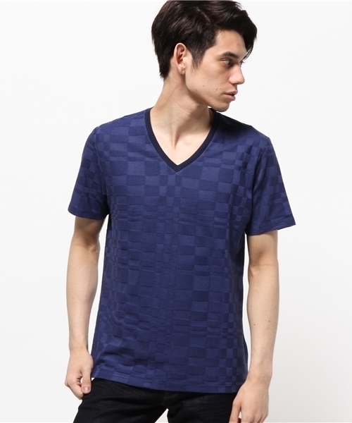 MEN'S BIGI(メンズビギ)の「VネックTシャツ/JAPAN MADE(日本製)(Tシャツ/カットソー・メンズ・ホワイト/ピンク/ネイビー/サックスブルー/ブルー系その他・SMALL/LARGE/MEDIUM)」の4枚目の写真