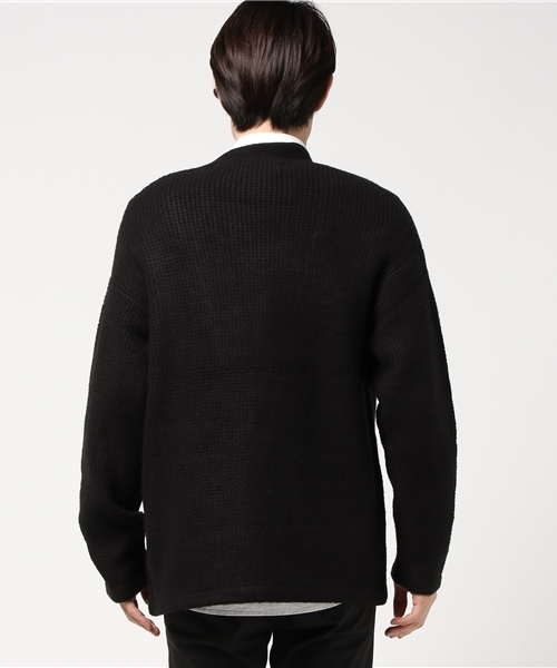 Denime（ドゥニーム）の「ワッフルVネックニットカーディガン（カーディガン/ボレロ・メンズ・キャメル/ネイビー/杢グレー/ブラック・MEDIUM/LARGE）」の19枚目の写真