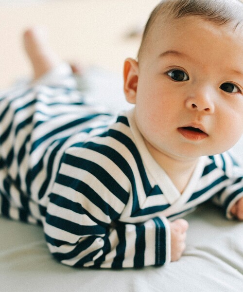 こども ビームス（コドモビームス）の「こども ビームス / 1cmボーダー 2WAY ロンパース (50～70cm)（ロンパース・キッズ・ピンク/レッド系その他/イエロー/ブルー系その他/ブラック/ブルー/ダークブラウン/ラベンダー/グリーン系その他3/イエロー系その他5/レッド系その他3/オレンジ/サックスブルー・ONE SIZE）」の22枚目の写真