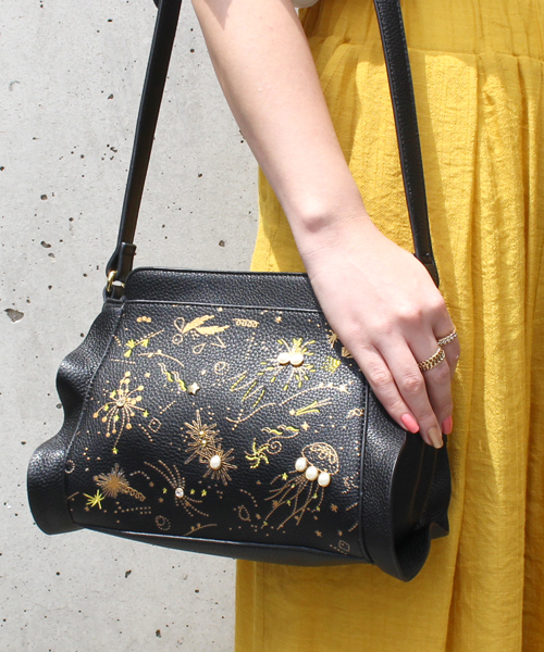 なか/⭐︎アルベロ☆刺繍クラゲデザインのショルダーバッグ CRUCE anap（クルーセアナップ）の「クラゲ刺繍BAG（ショルダーバッグ