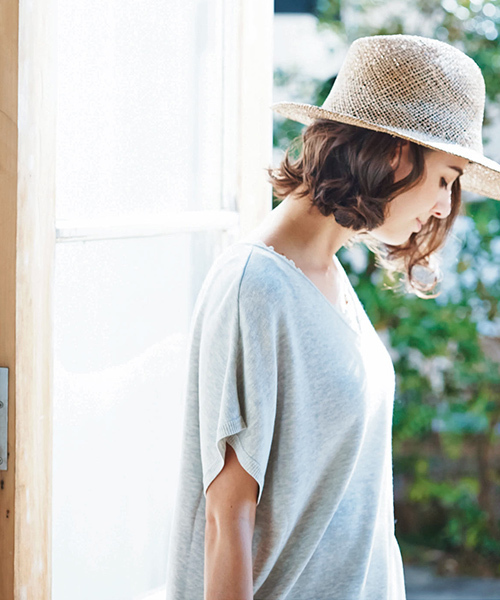 and myera（アンド マイラ）の「ａｎｄ　ｍｙｅｒａ　とろみセーター（ニット/セーター・レディース・ネイビー/ライトグレー・X-LARGE/MEDIUM/LARGE/SMALL）」の4枚目の写真