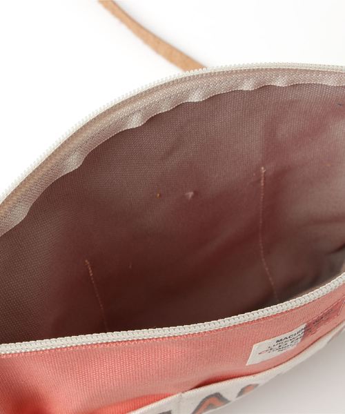 OLD BETTY'S(オールドベティーズ)の「Color Scheme Sacoche Bag(PEACEFUL)/カラー 配色 切り替え サコッシュ バッグ(ショルダーバッグ・レディース・オリーブ/マスタード/ピンク・FREE)」の4枚目の写真