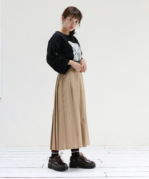 OLIVE des OLIVE（オリーブデオリーブ）の「[再入荷決定!]　ロングプリーツスカート（スカート・レディース・ベージュ/ネイビー/レッド・FREE）」の5枚目の写真