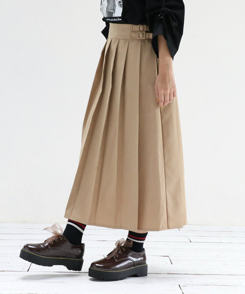 OLIVE des OLIVE（オリーブデオリーブ）の「[再入荷決定!]　ロングプリーツスカート（スカート・レディース・ベージュ/ネイビー/レッド・FREE）」の8枚目の写真