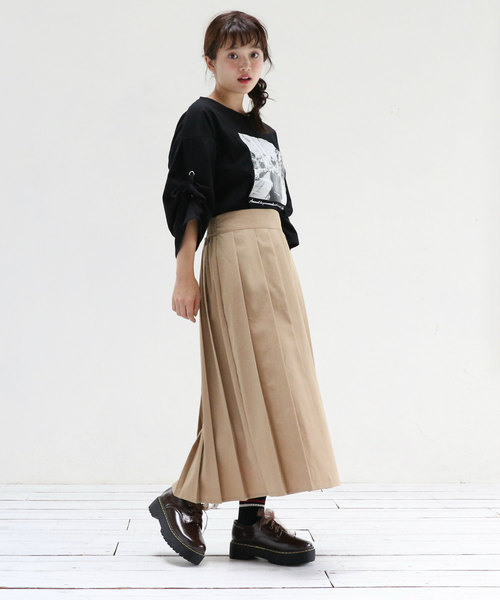 OLIVE des OLIVE（オリーブデオリーブ）の「[再入荷決定!]　ロングプリーツスカート（スカート・レディース・ベージュ/ネイビー/レッド・FREE）」の11枚目の写真