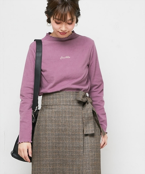 natural couture(ナチュラルクチュール)の「起毛フライスちびロゴプチハイロンTシャツ(Tシャツ/カットソー・レディース・ブラック/ベージュ/ピンク/アイボリー・FREE)」の16枚目の写真