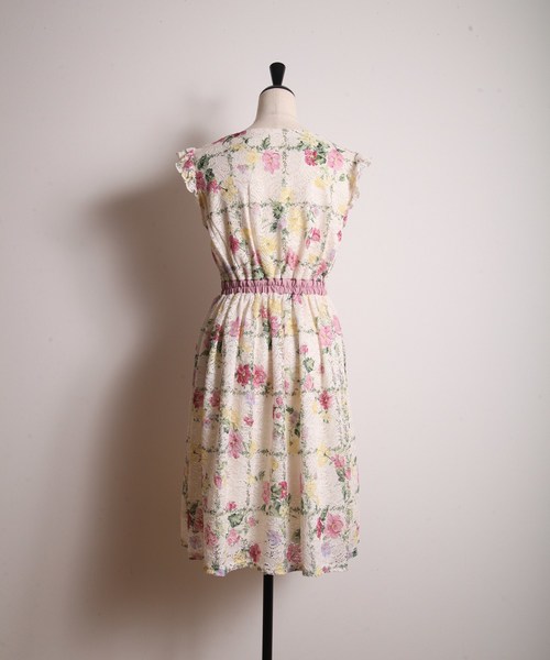 tocco closet（トッコ クローゼット）の「肩フリル付きフラワー 