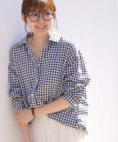 rps（アールピーエス）の「裾タック前開きシャツ（シャツ/ブラウス・レディース・ピンク/ベージュ/オフホワイト/ブラック・M）」の3枚目の写真