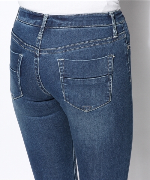 ROSE BUD(ローズバッド)の「LPT-14103 SIDE ZIP SKINNY PANTS(デニムパンツ・レディース・ブルー/ライトブルー・26/24/28)」の7枚目の写真
