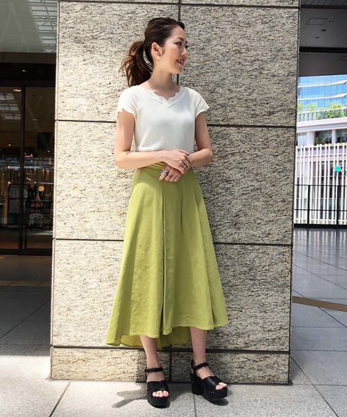 FREE'S MART（フリーズマート）の「麻調合繊前後差フレアスカート（スカート・レディース・ベージュ/ピンク/イエロー・FREE）」の15枚目の写真