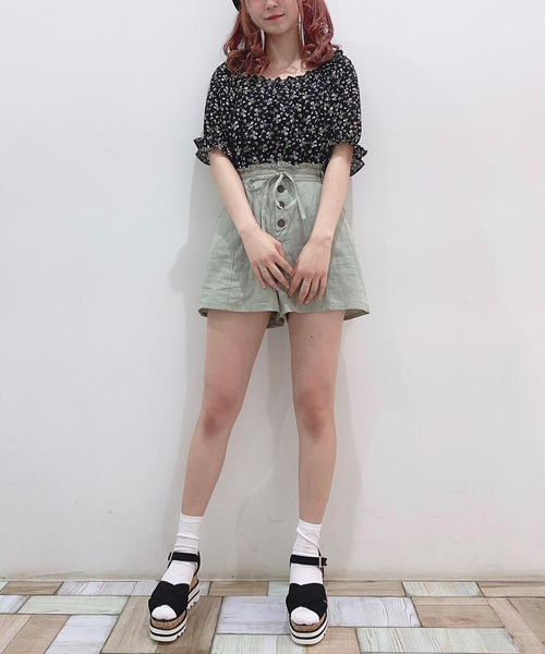 WEGO（ウィゴー）の「WEGO/2wayフリルオフショルブラウス（シャツ/ブラウス・レディース・ホワイト/その他2/イエロー/その他1/グリーン系その他/パープル/ブラック系その他2/グリーン・FREE）」の9枚目の写真