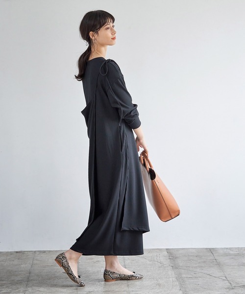 ADAM ET ROPE'（アダムエロペ）の「スクエアトゥバレエシューズ