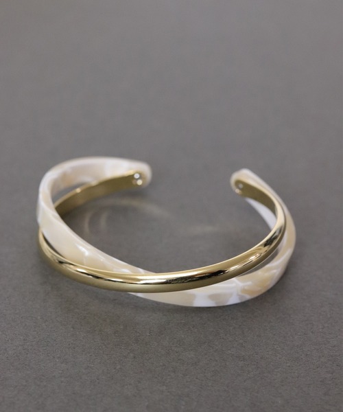 florist(フローリスト)の「マーブルアセチ×ゴールドのクロスバングル(バングル/リストバンド・レディース・ダークブラウン/ベージュ/ターコイズブルー/イエロー/アイボリー/クリア/ベビーピンク/サーモンピンク・FREE)」の18枚目の写真