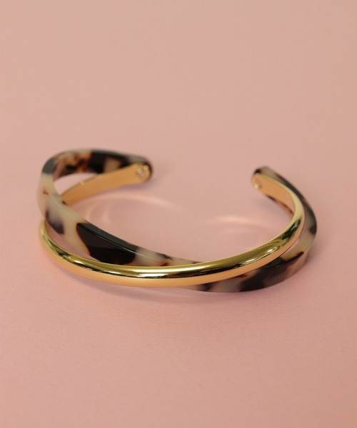 florist(フローリスト)の「マーブルアセチ×ゴールドのクロスバングル(バングル/リストバンド・レディース・ダークブラウン/ベージュ/ターコイズブルー/イエロー/アイボリー/クリア/ベビーピンク/サーモンピンク・FREE)」の16枚目の写真