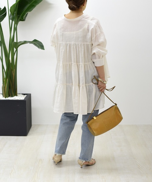 Eimee Law（エイミーロウ）の「SETUPキャミ＆バックティアードシャツ（シャツ/ブラウス・レディース・アイボリー/ブラック・38）」の11枚目の写真