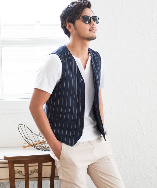 CavariA（キャバリア）の「『CavariA/キャバリア』綿麻ストライプ柄ボタンベスト（ベスト・メンズ・オフホワイト/ネイビー/ベージュ・L/M）」の13枚目の写真