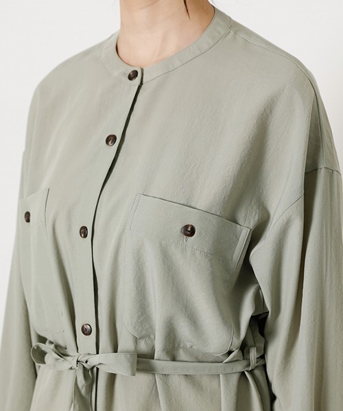 AZUL by moussy(アズールバイマウジー)の「SHEER LONG SHIRT/シアーロングシャツ(シャツ/ブラウス・レディース・ライトベージュ/ライトカーキ・MEDIUM/SMALL)」の16枚目の写真