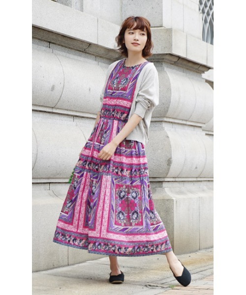 zootie（ズーティー）の「スクエアトゥ Vカット サマーバブーシュ（パンプス・レディース・パイソン/ブラック系その他/ブラック系その他2/ブラウン系その他・S/M/L/LL）」の10枚目の写真