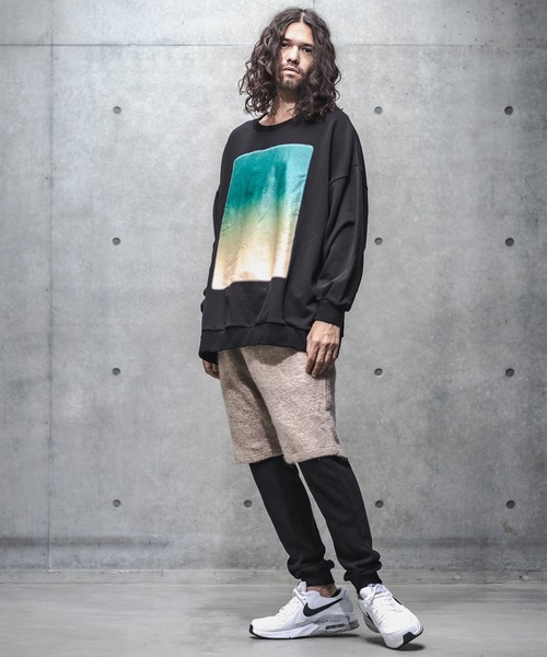 GLIMCLAP(グリムクラップ)の「msw783-Gradation & Impact print Loose silhoutte Sweat pullover プルオーバー(スウェット・メンズ・ブラック/オフホワイト・M/L)」の14枚目の写真