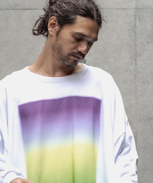 GLIMCLAP(グリムクラップ)の「msw783-Gradation & Impact print Loose silhoutte Sweat pullover プルオーバー(スウェット・メンズ・ブラック/オフホワイト・M/L)」の16枚目の写真