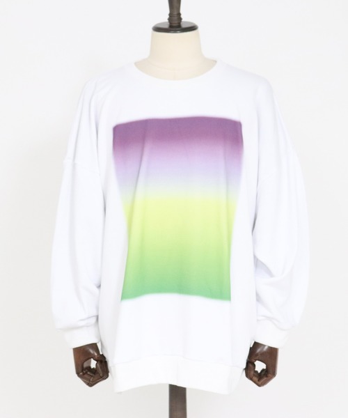 GLIMCLAP(グリムクラップ)の「msw783-Gradation & Impact print Loose silhoutte Sweat pullover プルオーバー(スウェット・メンズ・ブラック/オフホワイト・M/L)」の19枚目の写真
