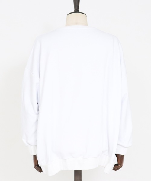 GLIMCLAP(グリムクラップ)の「msw783-Gradation & Impact print Loose silhoutte Sweat pullover プルオーバー(スウェット・メンズ・ブラック/オフホワイト・M/L)」の15枚目の写真