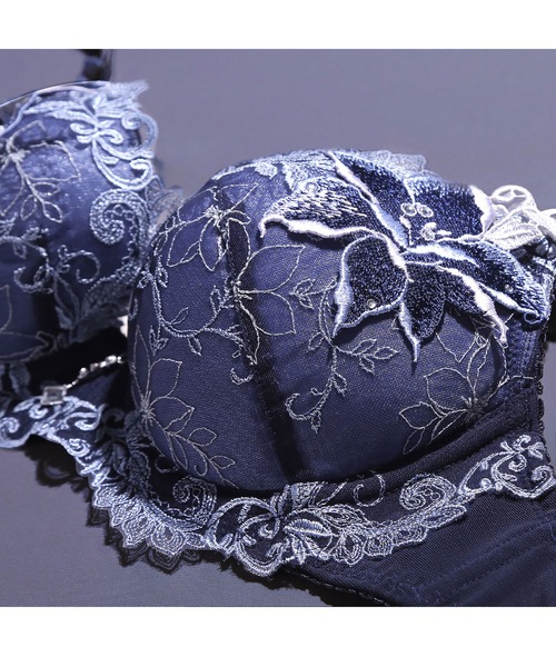 HIMICO（ヒミコ）の「優雅に咲き誇る Giglio elegante ブラ（ブラジャー・レディース・ホワイト/ブラック/ピンク/ホワイト×ピンク/ネイビー/ダークブラック・B65/B70/B75/E65/E70/C70/D70/E80/C80/C65/C75/D65/D75/D80/F80/E75/F65/F70/F75）」の14枚目の写真