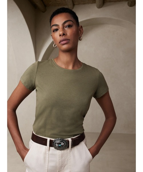 BANANA REPUBLIC FACTORY STORE（バナナリパブリック ファクトリーストア）の「BANANA REPUBLIC FACTORY STORE　　タイムレスクルーネックTシャツ（Tシャツ/カットソー・レディース・ライトブルー/チャコールグレー/ホワイト/ローズ/ブラック/その他/ナチュラル/その他1/カーキ/イエロー/ブラック系その他/ブルー系その他/ネイビー/ホワイト×ブラック・S/M/L/XS）」の13枚目の写真