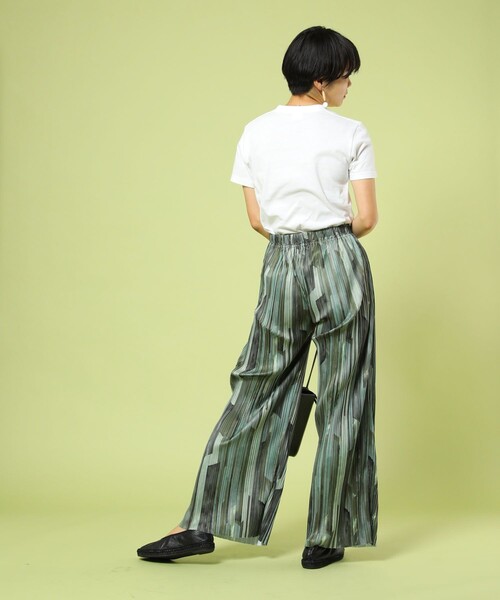 FREAK'S STORE（フリークスストア）の「セルフカット柄プリーツパンツ（スラックス・レディース・ブラウン/オリーブ・ﾌﾘ-）」の15枚目の写真