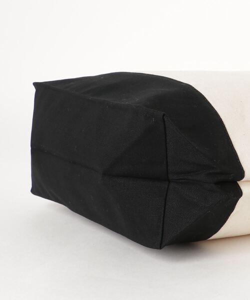 United Athle（ユナイテッドアスレ）の「United Athle/レギュラー キャンバス トートバッグ（トートバッグ・レディース・レッド系その他/ネイビー/ブルー系その他/ブラック/レッド/ブラック系その他/ナチュラル/モカ/オリーブ/パープル系1/ブルー系1/グリーン系1/スモークピンク/スミクロ/インディゴブルー/キャメル/ピンク系1・ONESIZE）」の20枚目の写真