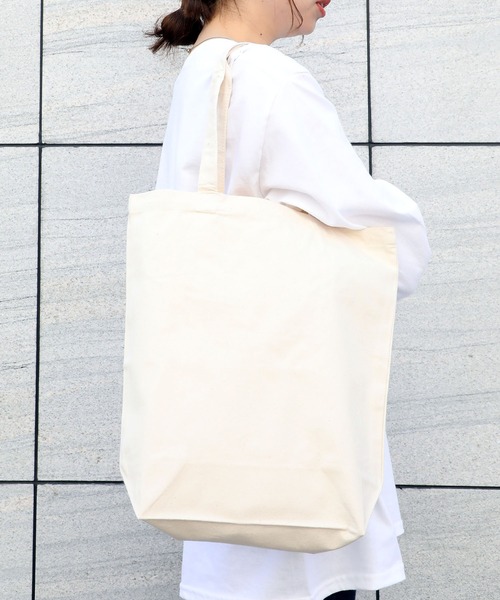 United Athle（ユナイテッドアスレ）の「United Athle/レギュラー キャンバス トートバッグ（トートバッグ・レディース・レッド系その他/ネイビー/ブルー系その他/ブラック/レッド/ブラック系その他/ナチュラル/モカ/オリーブ/パープル系1/ブルー系1/グリーン系1/スモークピンク/スミクロ/インディゴブルー/キャメル/ピンク系1・ONESIZE）」の5枚目の写真